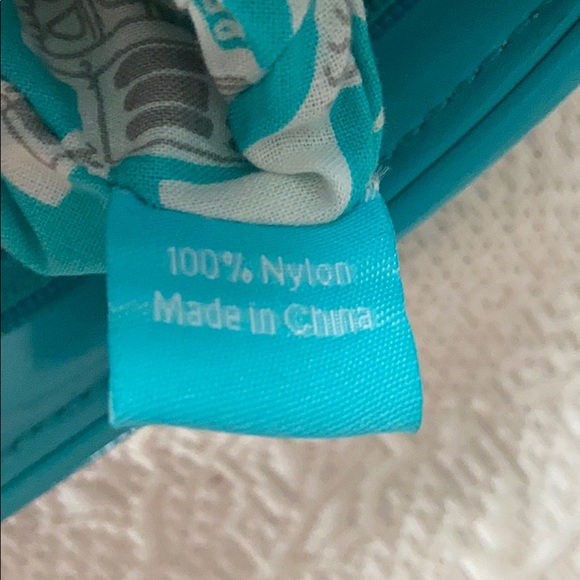 Vera Bradley Quilted Teal Clutch - Picture 9 of 9